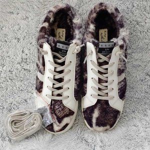 NEW VINTAGE HAVANA Snuggle Fur Sneaker MULE SLIP-ON Snake Size 8.5 Women Shoes